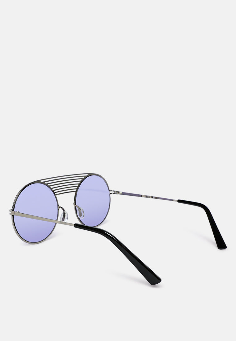 Quirky Metal Bridge Round Sunglasses