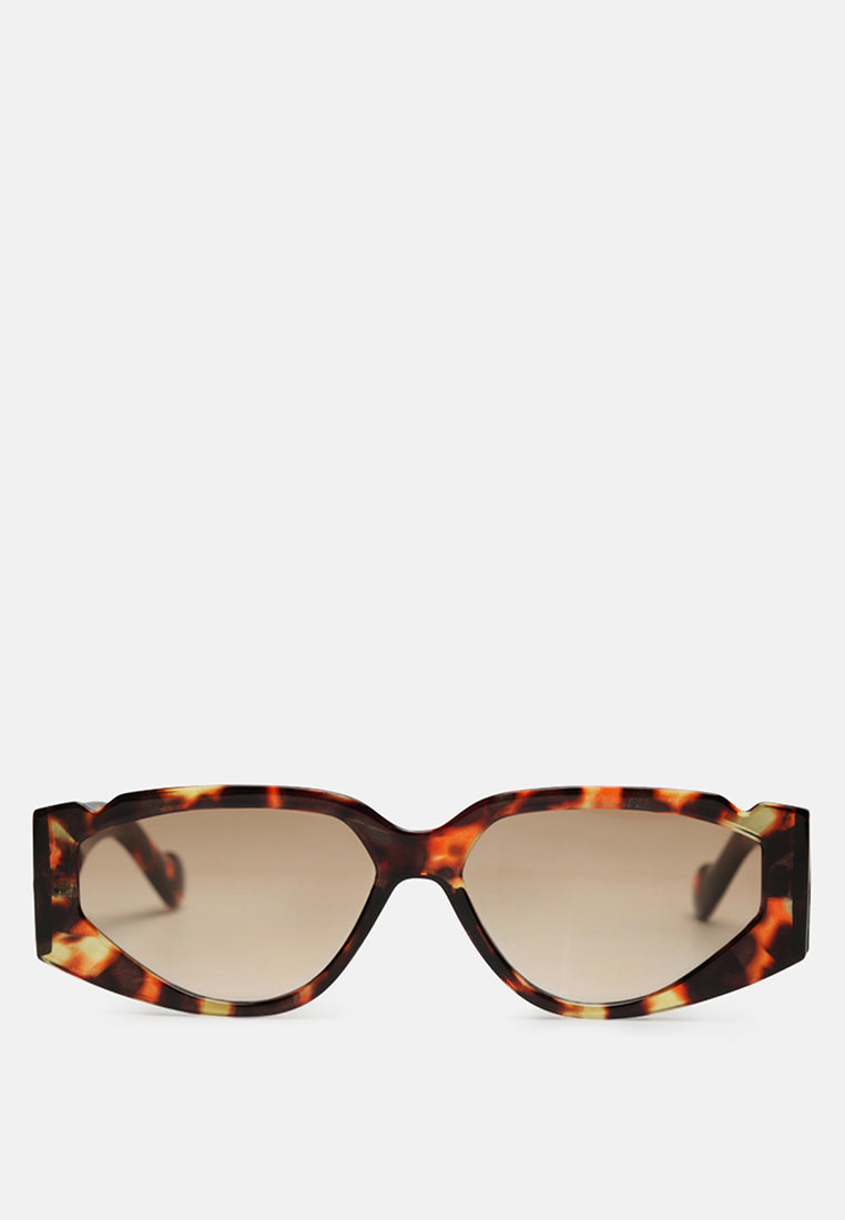 Sport Sunglasses With Printed Temples