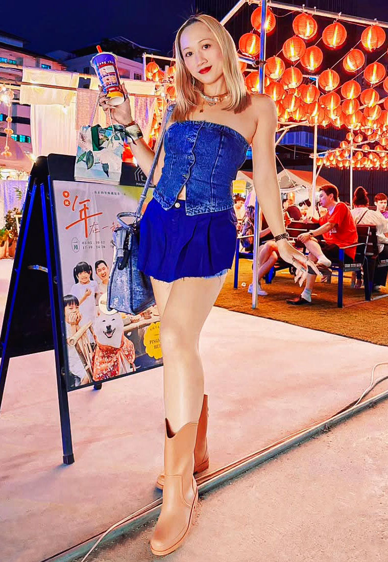 Overcloud Stylish Rainboots