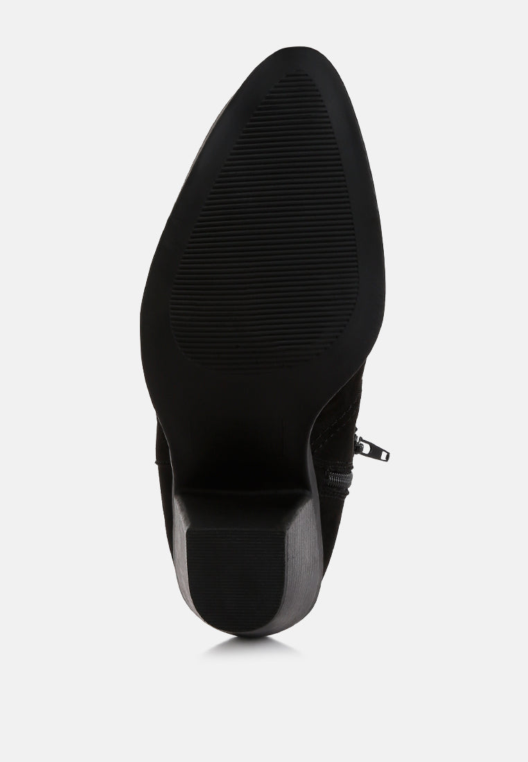 Yale High Ankle Cowboy Boots In Black