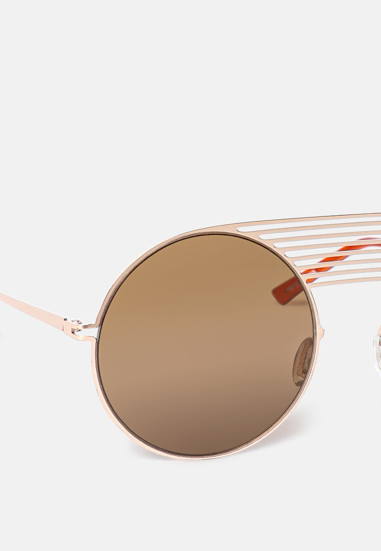 Quirky Metal Bridge Round Sunglasses
