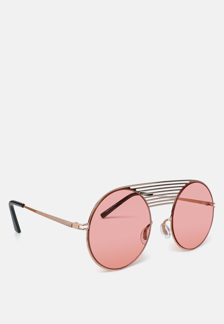 Quirky Metal Bridge Round Sunglasses