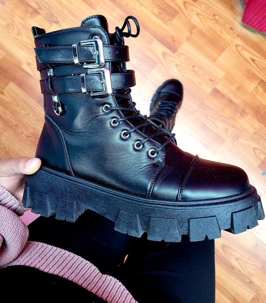 Her-She Combat Boot